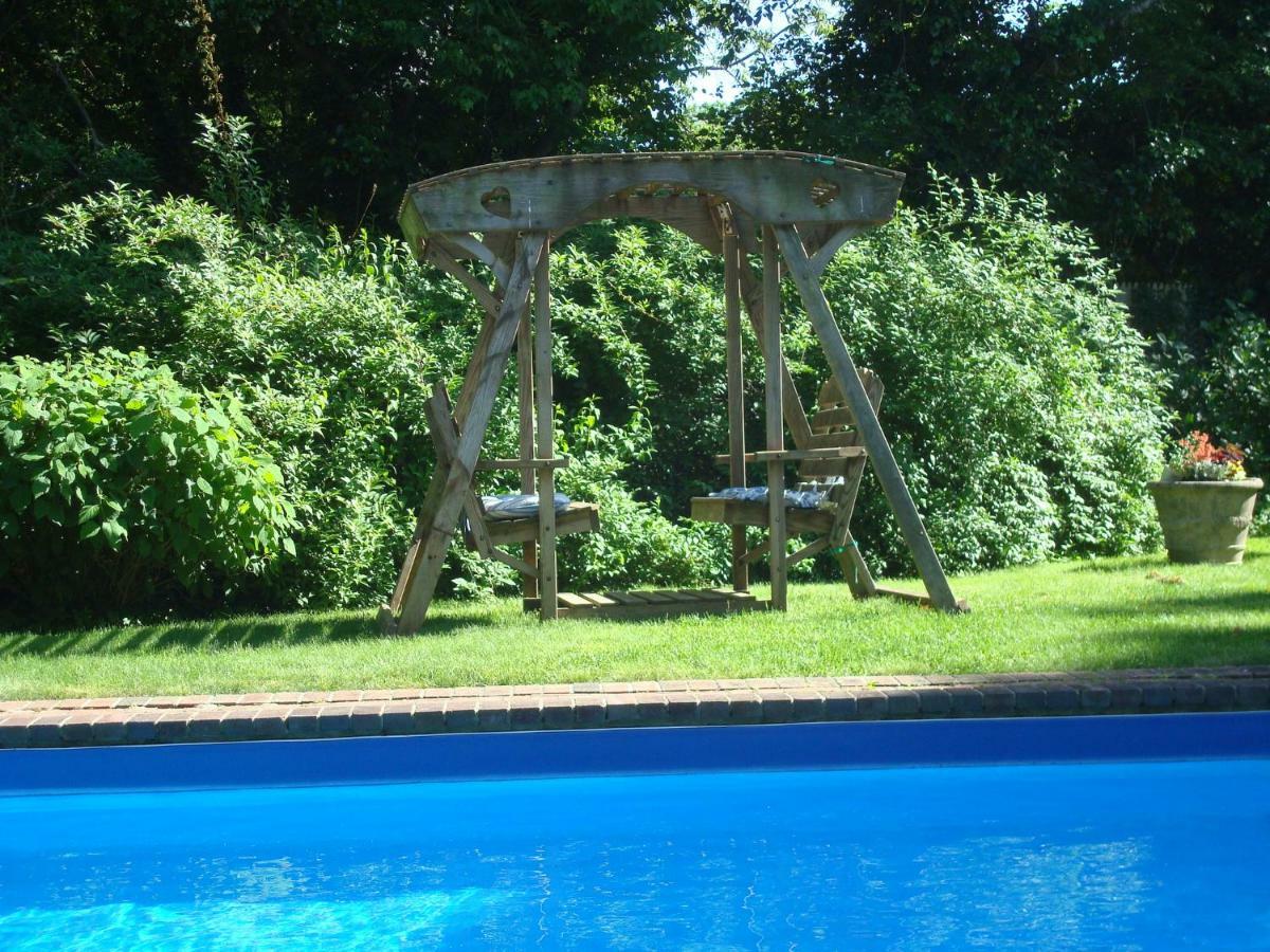 A Butlers Manor Bed & Breakfast Southampton Exterior photo